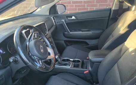 KIA Sportage IV рестайлинг, 2020 год, 2 200 000 рублей, 5 фотография