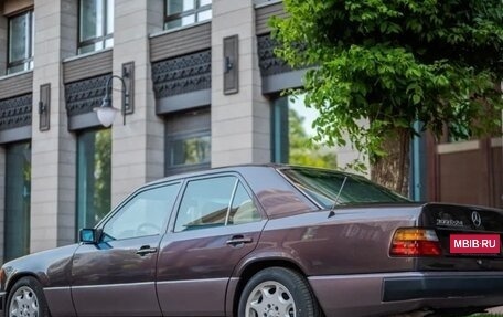 Mercedes-Benz W124, 1991 год, 1 300 000 рублей, 5 фотография