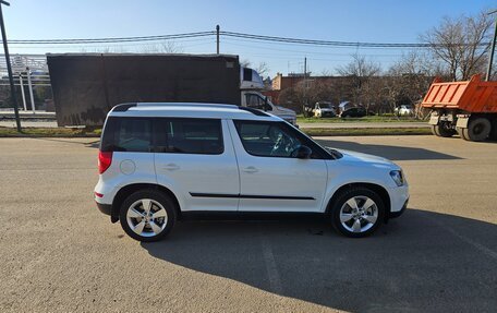 Skoda Yeti I рестайлинг, 2015 год, 1 700 000 рублей, 5 фотография