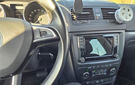 Skoda Yeti I рестайлинг, 2015 год, 1 700 000 рублей, 11 фотография