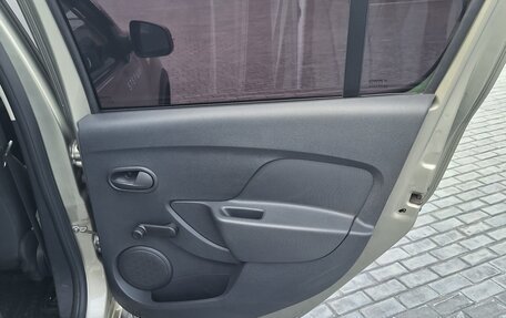 Renault Sandero II рестайлинг, 2017 год, 1 190 000 рублей, 20 фотография