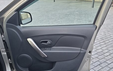 Renault Sandero II рестайлинг, 2017 год, 1 190 000 рублей, 19 фотография