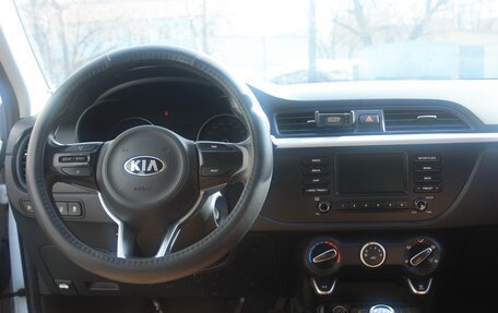 KIA Rio IV, 2017 год, 1 100 000 рублей, 11 фотография