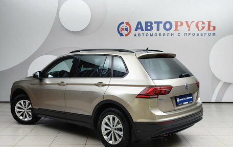 Volkswagen Tiguan II, 2019 год, 1 858 000 рублей, 2 фотография