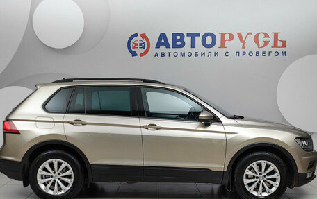 Volkswagen Tiguan II, 2019 год, 1 858 000 рублей, 5 фотография