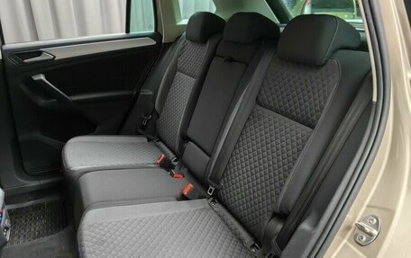 Volkswagen Tiguan II, 2019 год, 1 858 000 рублей, 8 фотография