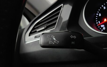 Volkswagen Tiguan II, 2019 год, 1 858 000 рублей, 19 фотография