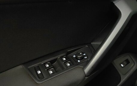 Volkswagen Tiguan II, 2019 год, 1 858 000 рублей, 22 фотография