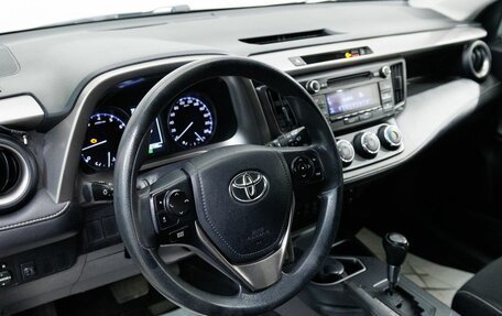 Toyota RAV4, 2015 год, 2 008 700 рублей, 15 фотография