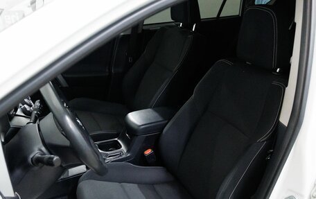 Toyota RAV4, 2015 год, 2 008 700 рублей, 17 фотография