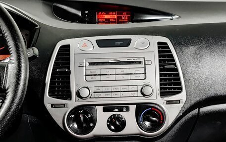 Hyundai i20 IB рестайлинг, 2010 год, 420 000 рублей, 18 фотография