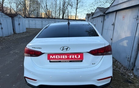Hyundai Solaris II рестайлинг, 2018 год, 899 000 рублей, 3 фотография