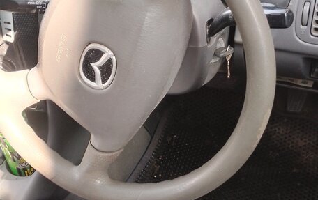 Mazda Familia, 2000 год, 295 000 рублей, 8 фотография