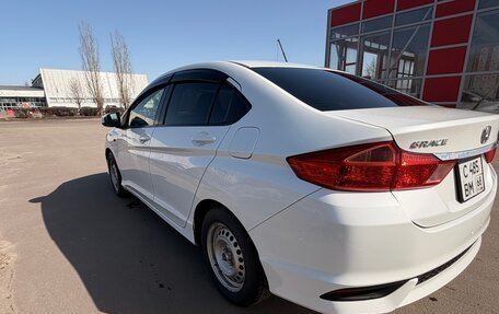 Honda Grace I, 2018 год, 1 300 000 рублей, 5 фотография