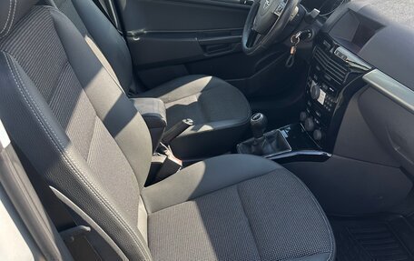 Opel Astra H, 2008 год, 750 000 рублей, 13 фотография