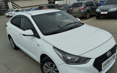 Hyundai Solaris II рестайлинг, 2019 год, 1 020 000 рублей, 3 фотография