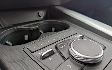 Audi A4, 2017 год, 1 650 000 рублей, 19 фотография