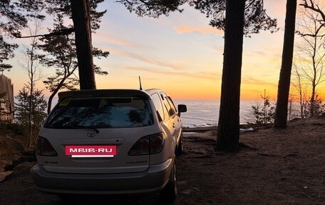 Toyota Harrier, 2001 год, 785 000 рублей, 2 фотография