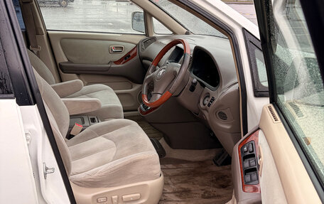 Toyota Harrier, 2001 год, 785 000 рублей, 16 фотография