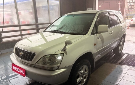 Toyota Harrier, 2001 год, 785 000 рублей, 26 фотография