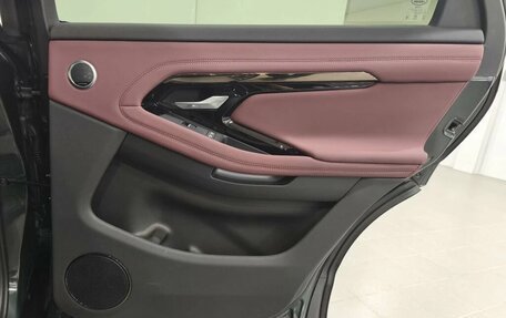 Land Rover Range Rover Evoque II, 2025 год, 6 090 000 рублей, 27 фотография