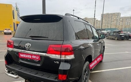 Toyota Land Cruiser 200, 2016 год, 4 900 000 рублей, 8 фотография