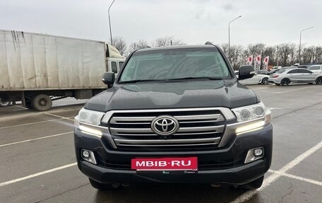 Toyota Land Cruiser 200, 2016 год, 4 900 000 рублей, 10 фотография