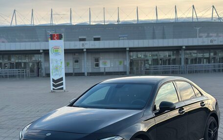 Mercedes-Benz A-Класс, 2019 год, 2 600 000 рублей, 2 фотография