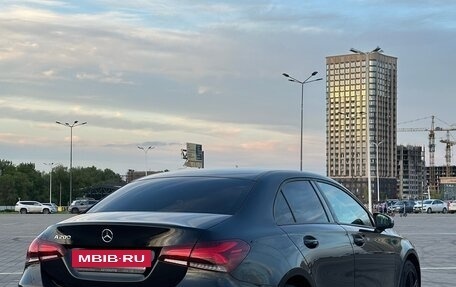 Mercedes-Benz A-Класс, 2019 год, 2 600 000 рублей, 6 фотография
