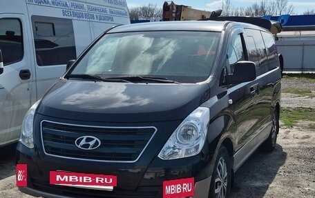 Hyundai Grand Starex Grand Starex I рестайлинг 2, 2017 год, 3 500 000 рублей, 3 фотография