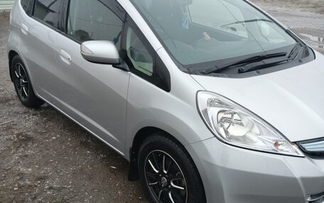 Honda Fit III, 2011 год, 950 000 рублей, 3 фотография