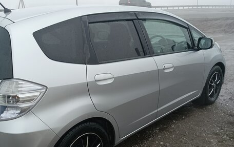 Honda Fit III, 2011 год, 950 000 рублей, 7 фотография