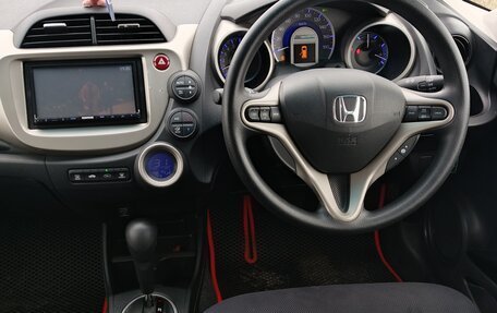 Honda Fit III, 2011 год, 950 000 рублей, 31 фотография