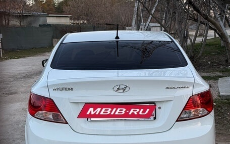 Hyundai Solaris II рестайлинг, 2011 год, 850 000 рублей, 8 фотография