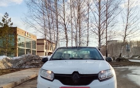 Renault Logan II, 2014 год, 270 000 рублей, 1 фотография