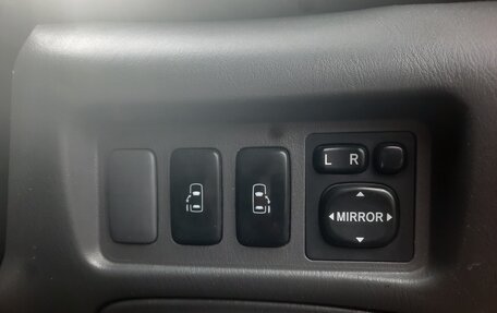 Toyota Estima III рестайлинг -2, 2005 год, 1 150 000 рублей, 9 фотография