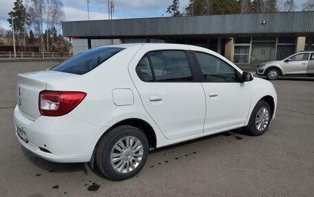 Renault Logan II, 2016 год, 920 000 рублей, 5 фотография