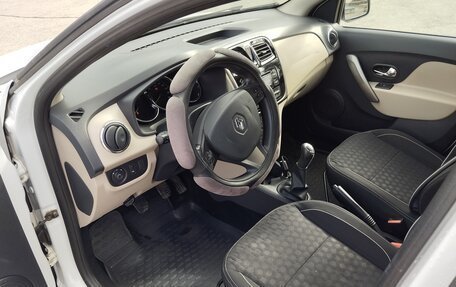 Renault Logan II, 2016 год, 920 000 рублей, 11 фотография