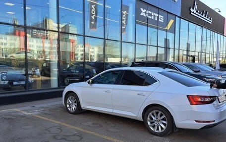 Skoda Superb III рестайлинг, 2017 год, 1 750 000 рублей, 3 фотография