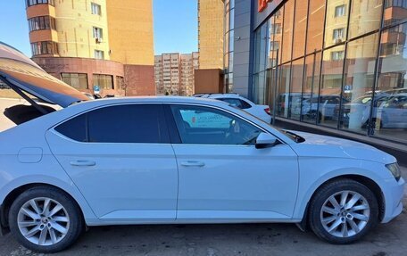Skoda Superb III рестайлинг, 2017 год, 1 750 000 рублей, 5 фотография