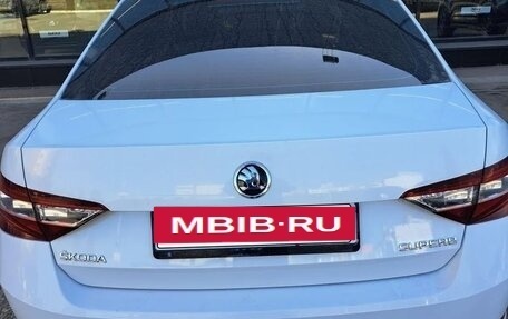 Skoda Superb III рестайлинг, 2017 год, 1 750 000 рублей, 10 фотография