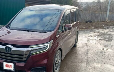 Honda Stepwgn IV, 2018 год, 2 390 000 рублей, 4 фотография