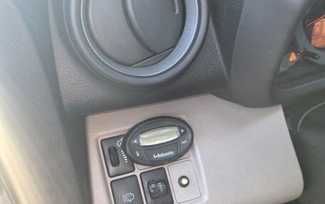 Toyota RAV4, 2006 год, 1 350 000 рублей, 8 фотография