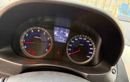 Hyundai Solaris II рестайлинг, 2015 год, 1 350 000 рублей, 14 фотография