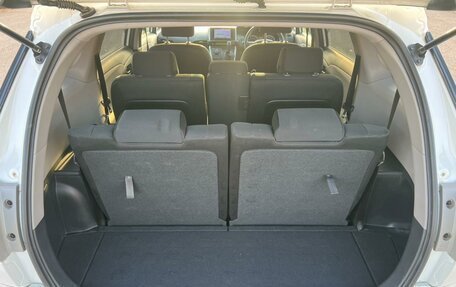 Toyota Wish II, 2011 год, 1 079 000 рублей, 13 фотография