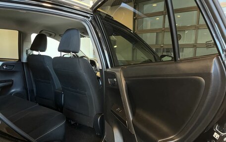 Toyota RAV4, 2017 год, 2 569 000 рублей, 4 фотография