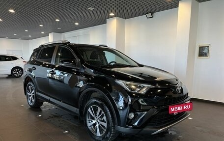Toyota RAV4, 2017 год, 2 569 000 рублей, 7 фотография