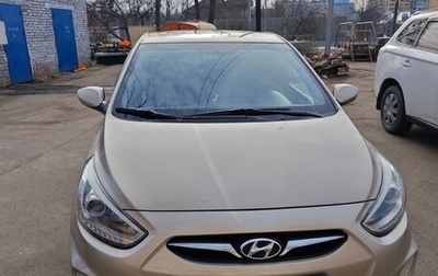Hyundai Solaris II рестайлинг, 2013 год, 780 000 рублей, 1 фотография