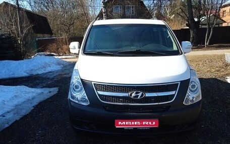 Hyundai Grand Starex Grand Starex I рестайлинг 2, 2014 год, 1 960 000 рублей, 1 фотография