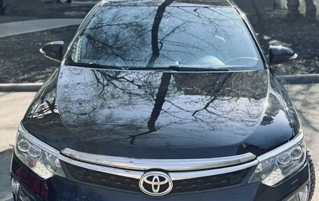 Toyota Camry, 2018 год, 2 370 000 рублей, 4 фотография
